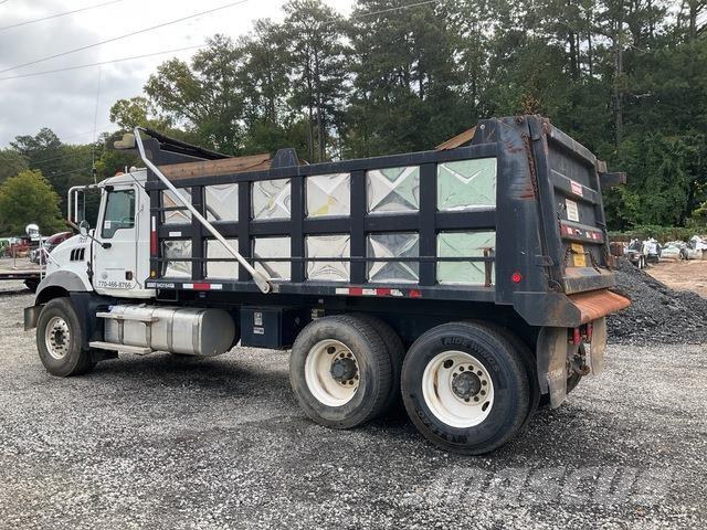 Mack GU813 Kiper tovornjaki