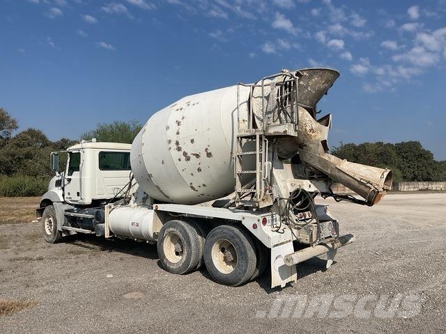 Mack GU813 Drugi tovornjaki