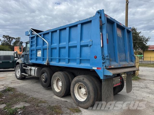 Mack GU813 Kiper tovornjaki