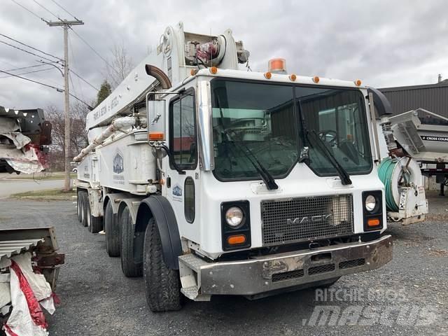 Mack MR688S Kamionske črpalke za beton