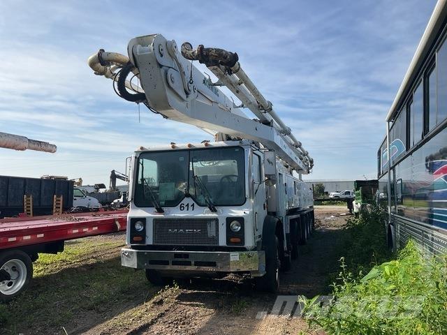 Mack MR688S Kamionske črpalke za beton