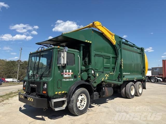 Mack MR690S Komunalni tovornjaki