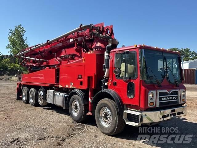 Mack MRU613 Kamionske črpalke za beton