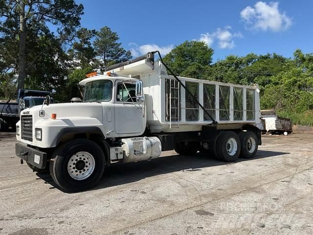 Mack RD600 Kiper tovornjaki