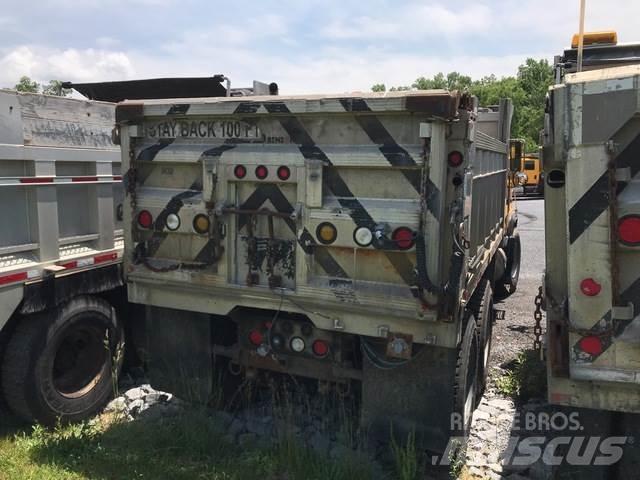 Mack RD600 Snežne deske in plugi