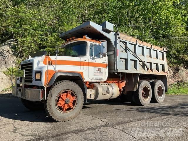 Mack RD686SX Kiper tovornjaki