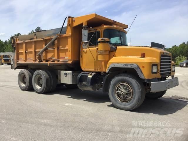 Mack RD688S Kiper tovornjaki