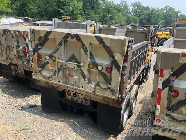 Mack RD688S Trosilci peska in soli