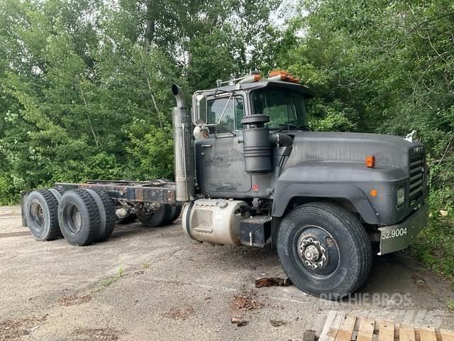 Mack RD688S Kabine in notranjost