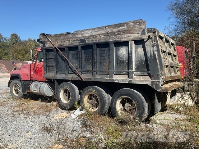 Mack RD688S Kiper tovornjaki