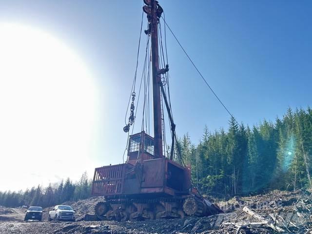 Madill O71 Dvigala za gozdne kombajne