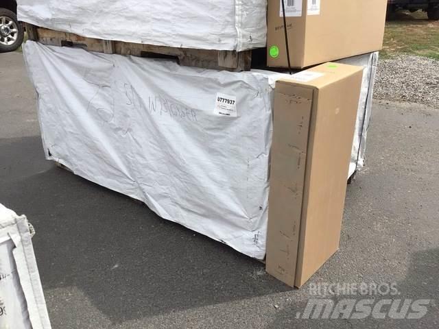 Mahindra  Drugi stroji za cesto in sneg