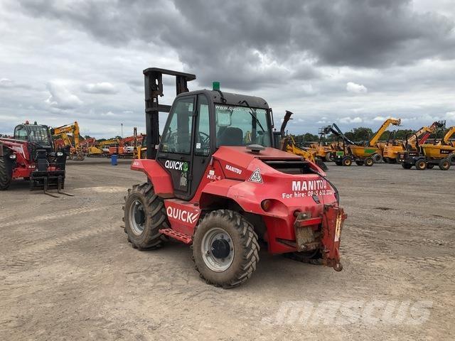 Manitou M26-4 Terenski viličar