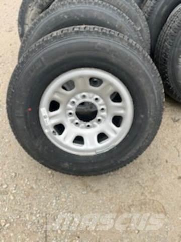Michelin LTX Gume, kolesa in platišča