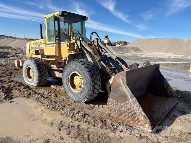 Michigan L90 Kolesni nakladalci