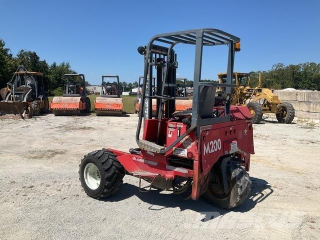 Moffett M5000 Mobilni viličarji