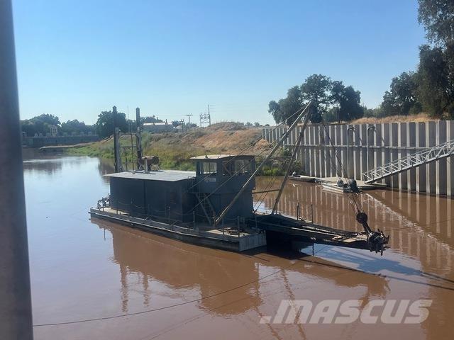  Moore Delovni čolni/barže