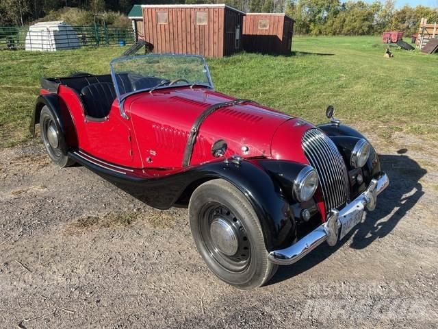 Morgan Plus 4 Avtomobili
