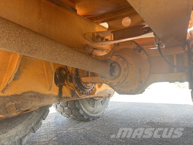 Moxy MT31 Zglobni demperji