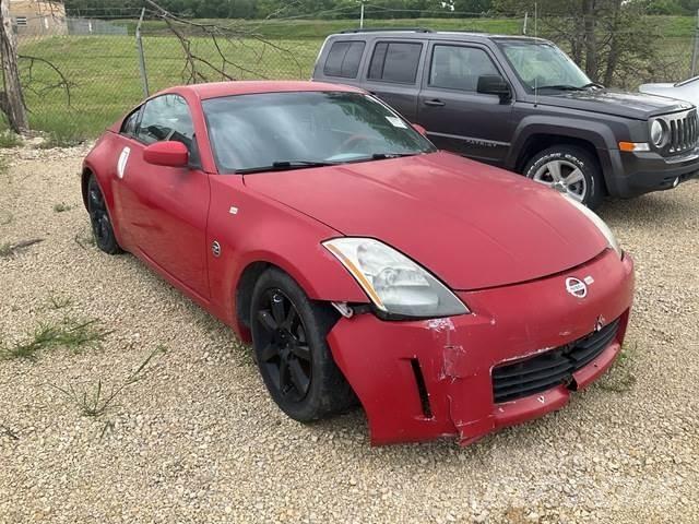 Nissan 350Z Avtomobili