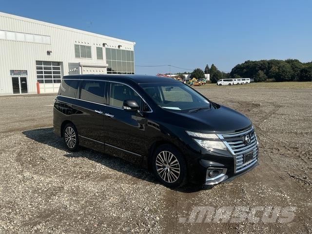 Nissan Elgrand Mini avtobusi