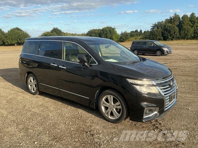 Nissan Elgrand Mini avtobusi