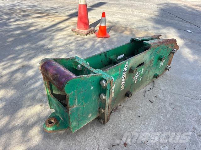 Okada ORV1300 Kladiva