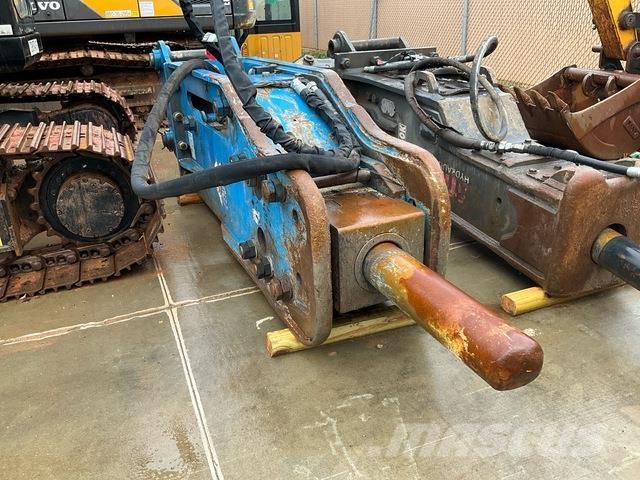 Okada Top 400 Kladiva