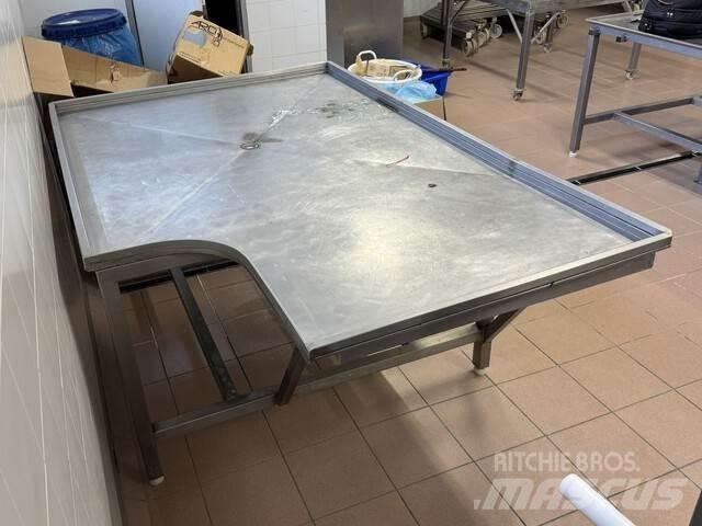  Omet F300B Gradbeništvo - drugo