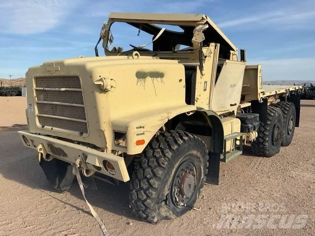 Oshkosh  Tovornjaki zabojniki