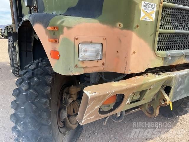 Oshkosh  Tovornjaki zabojniki