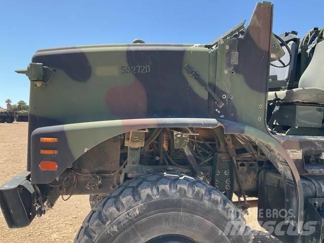 Oshkosh AMK23A1 Tovornjaki zabojniki