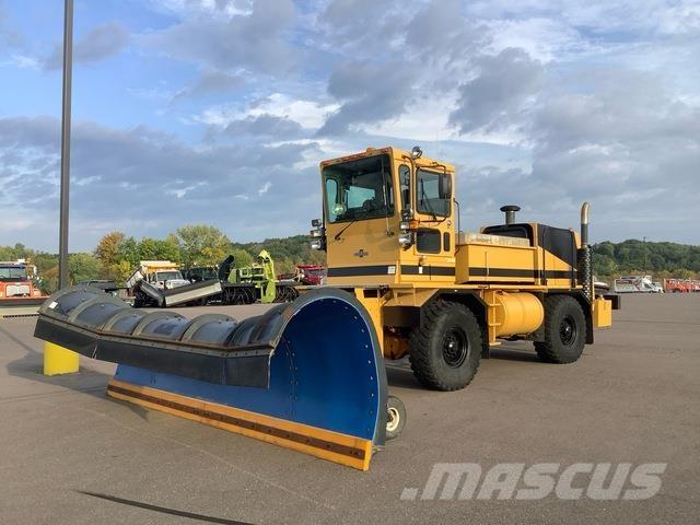 Oshkosh H2718 Snežne deske in plugi