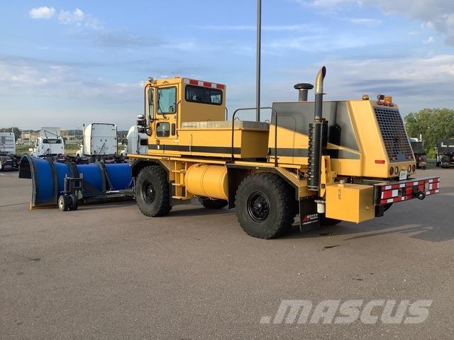 Oshkosh H2718 Snežne deske in plugi