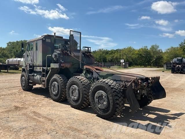 Oshkosh M1070 Vlečna vozila za tovornjake