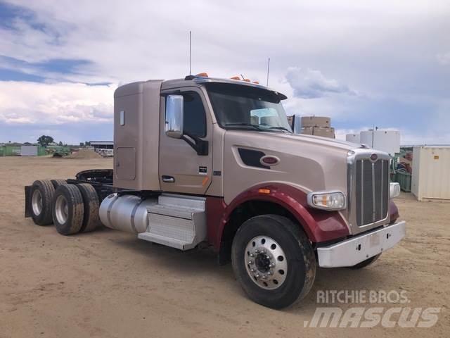 Peterbilt  Vlačilci