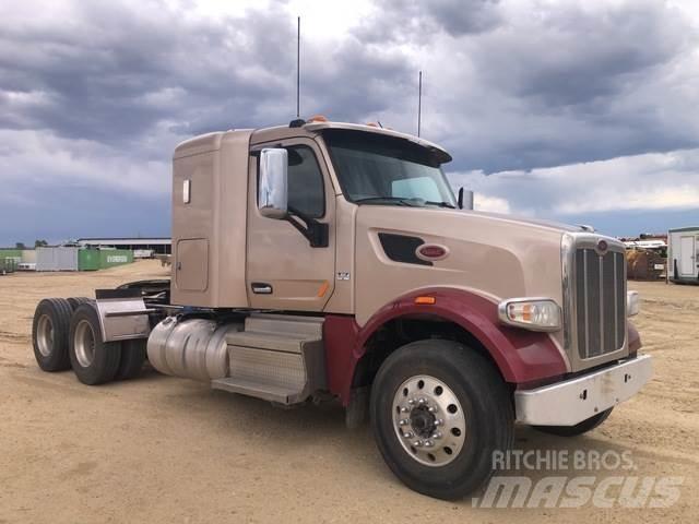 Peterbilt  Vlačilci