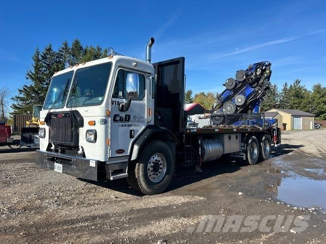 Peterbilt  Tovornjaki z žerjavom