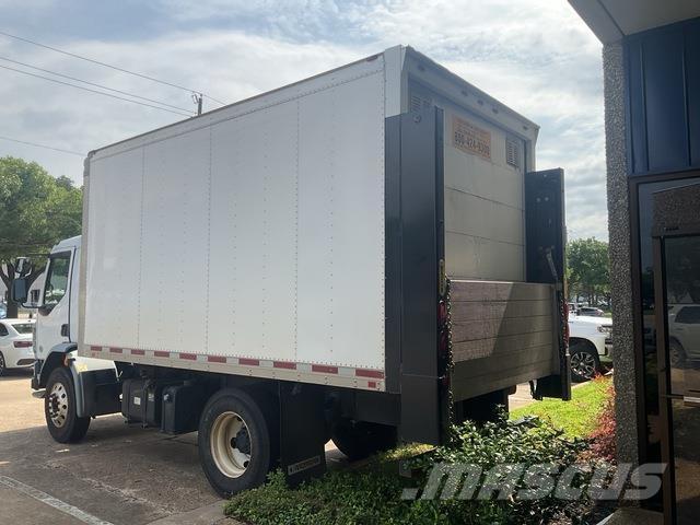 Peterbilt 220 Tovornjaki zabojniki