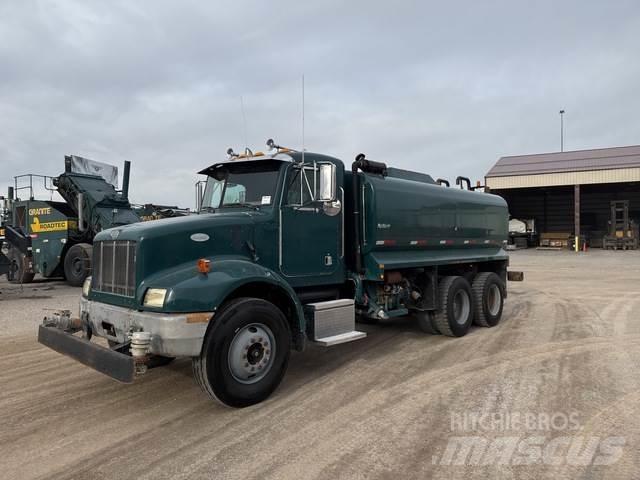 Peterbilt 330 Tovornjaki za vodo