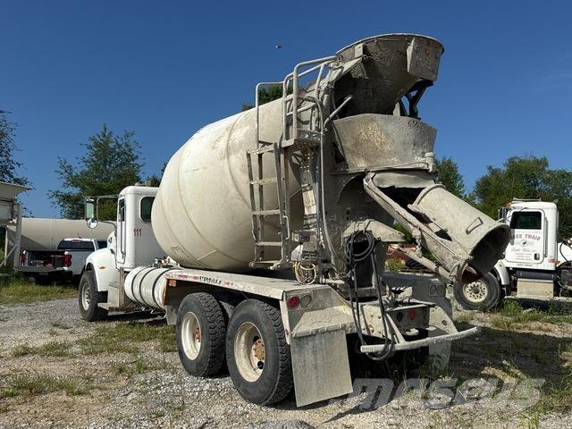Peterbilt 335 Drugi tovornjaki