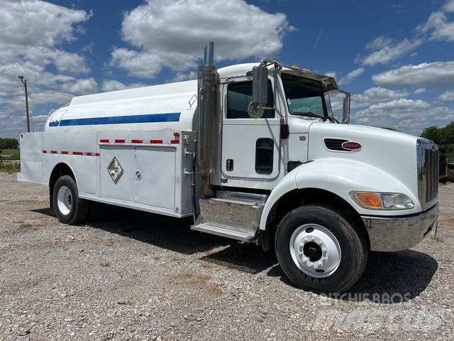 Peterbilt 337 Tovornjaki cisterne