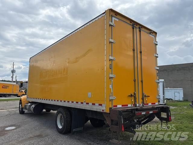 Peterbilt 337 Tovornjaki zabojniki