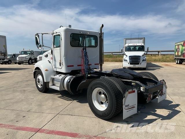 Peterbilt 337 Vlačilci
