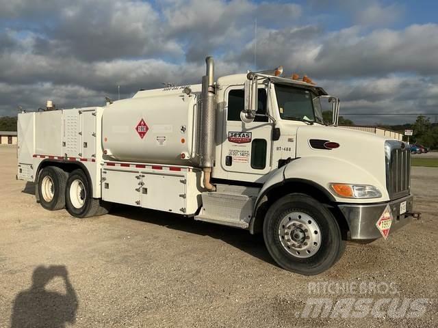 Peterbilt 348 Tovornjaki cisterne