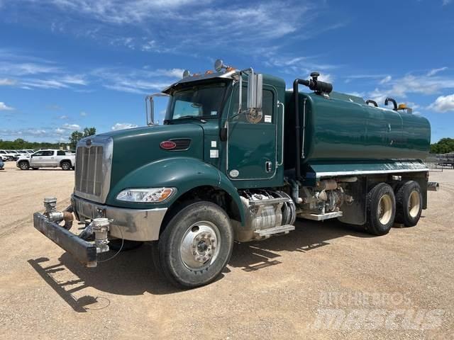 Peterbilt 348 Tovornjaki za vodo