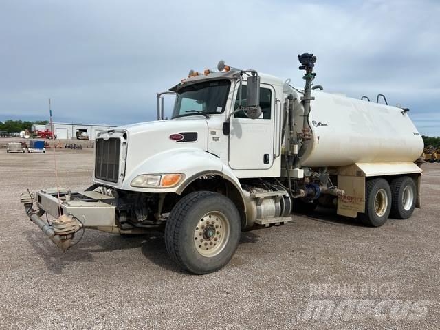 Peterbilt 348 Tovornjaki za vodo