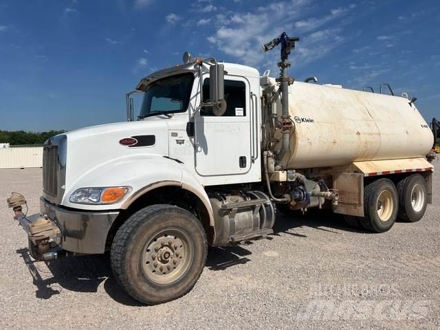 Peterbilt 348 Tovornjaki za vodo
