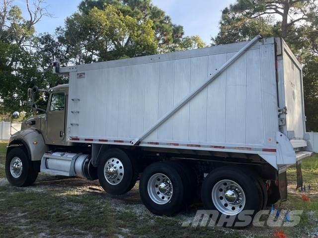 Peterbilt 348 Kiper tovornjaki