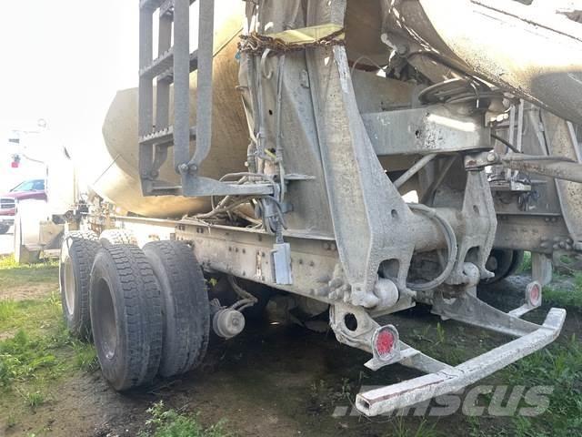 Peterbilt 357 Drugi tovornjaki